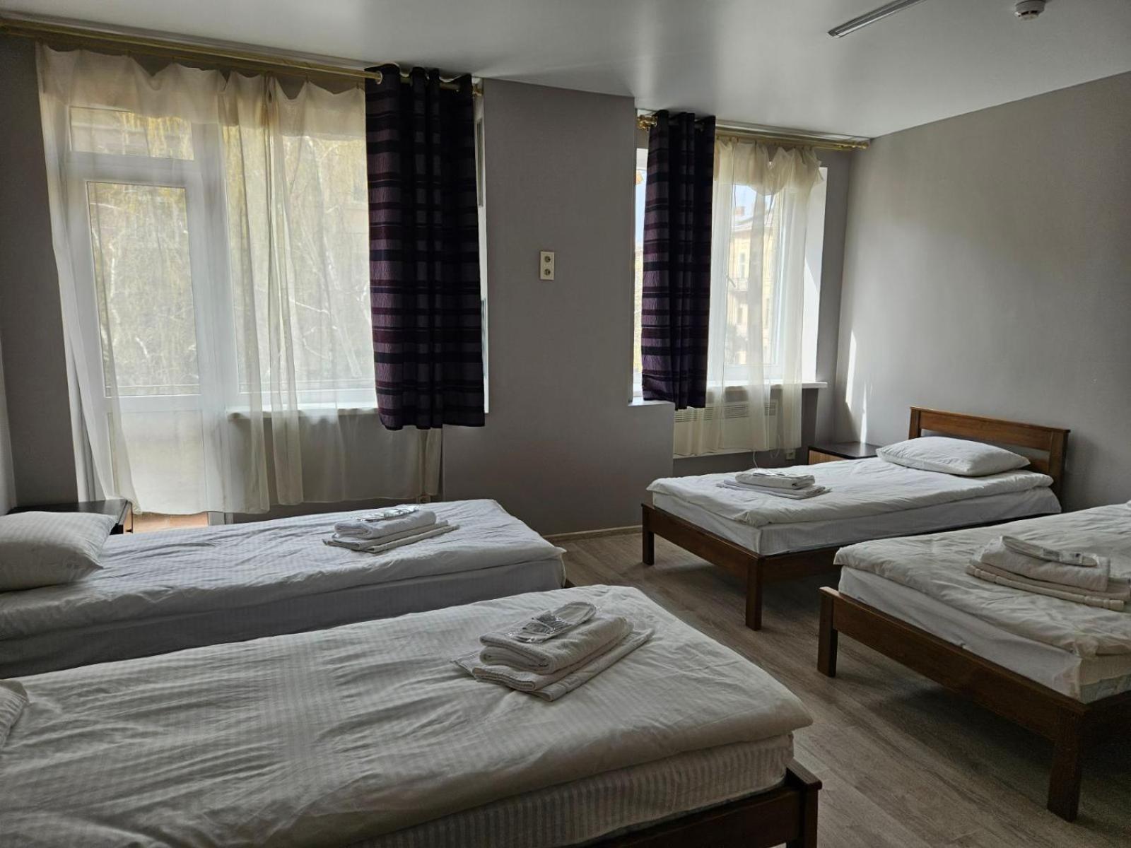 Lion Hill Hotel Лвив Екстериор снимка